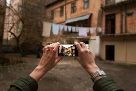 Dynavorexua: Crafting Engaging Visual Stories